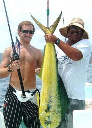  Excelente pesca com Eduardos Tours.JPG 